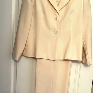 Pinstripes cream wide leg pantsuit size 12P